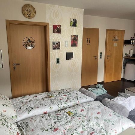 Gaestezimmer In Ratingen Bei Duesseldorf Mit Einem Hauch Luxus Eksteriør billede
