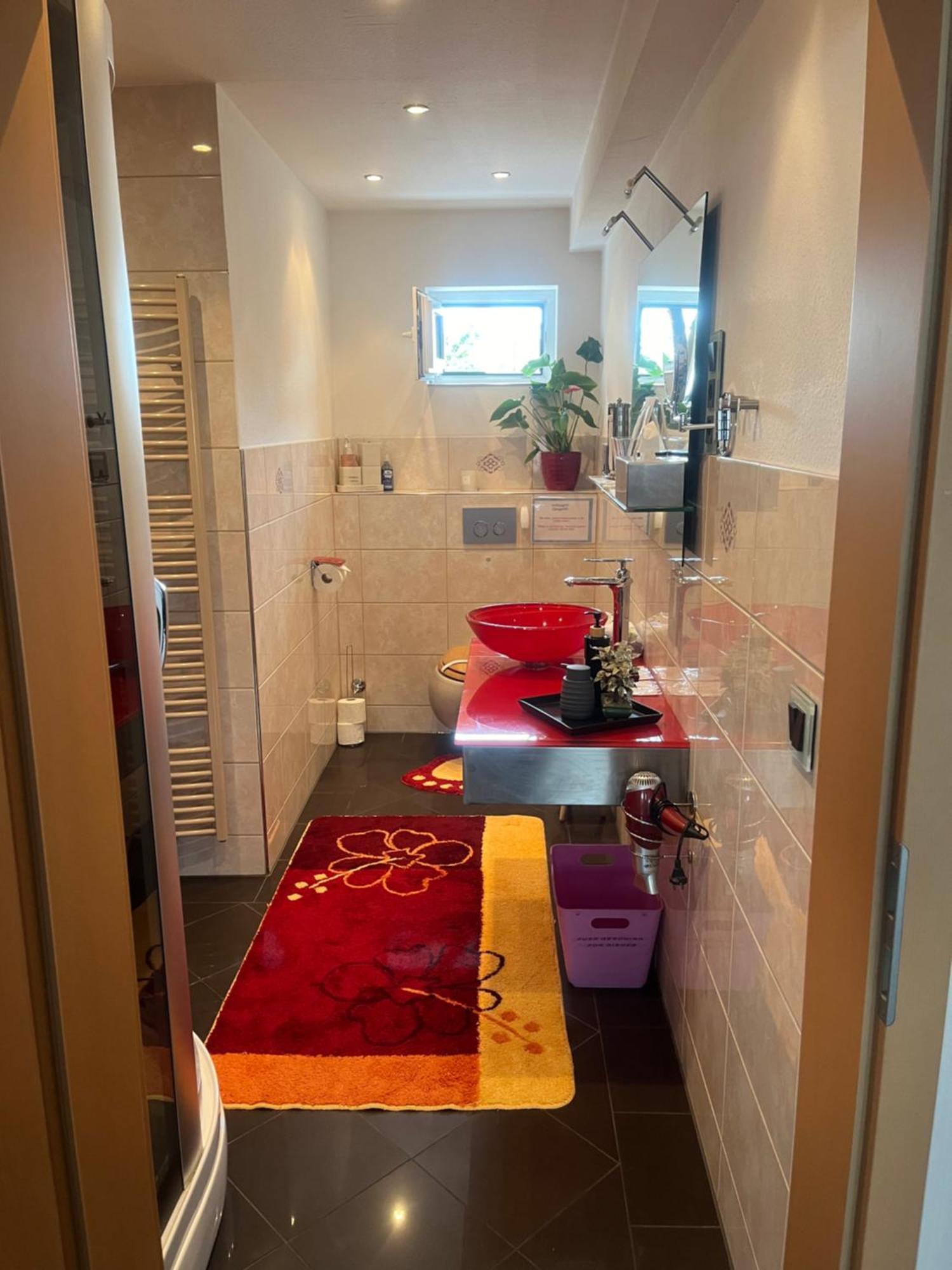 Gaestezimmer In Ratingen Bei Duesseldorf Mit Einem Hauch Luxus Eksteriør billede